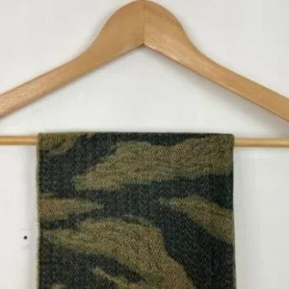 NWT Madewell Camouflage Camo Scarf Fringed Green Tan Black - Picture 4 of 8